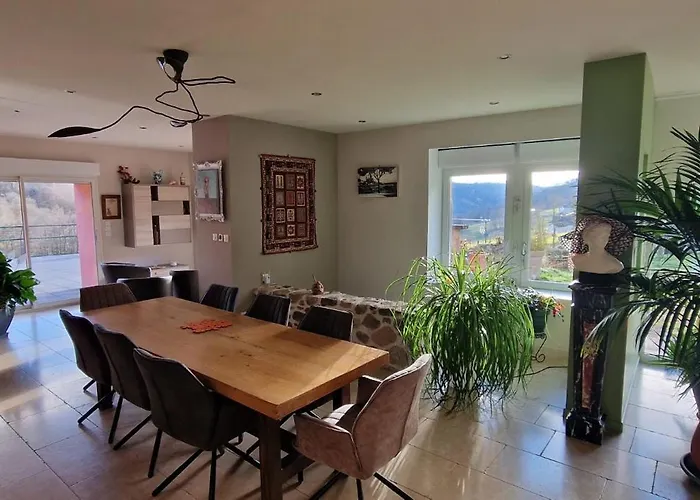 La Ferme Des Cherierres - Piscine Interieure Chauffee