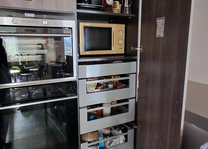 La Ferme Des Cherierres - Piscine Interieure Chauffee